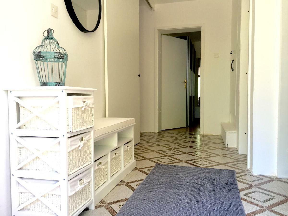 Apartment Olive Groove Malinska Exterior foto